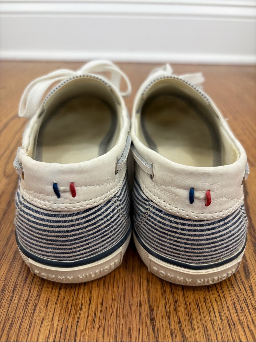 Tommy Hilfiger Nautical Navy/White Striped Deck Boat Shoes (10) - Picture 5 of 7